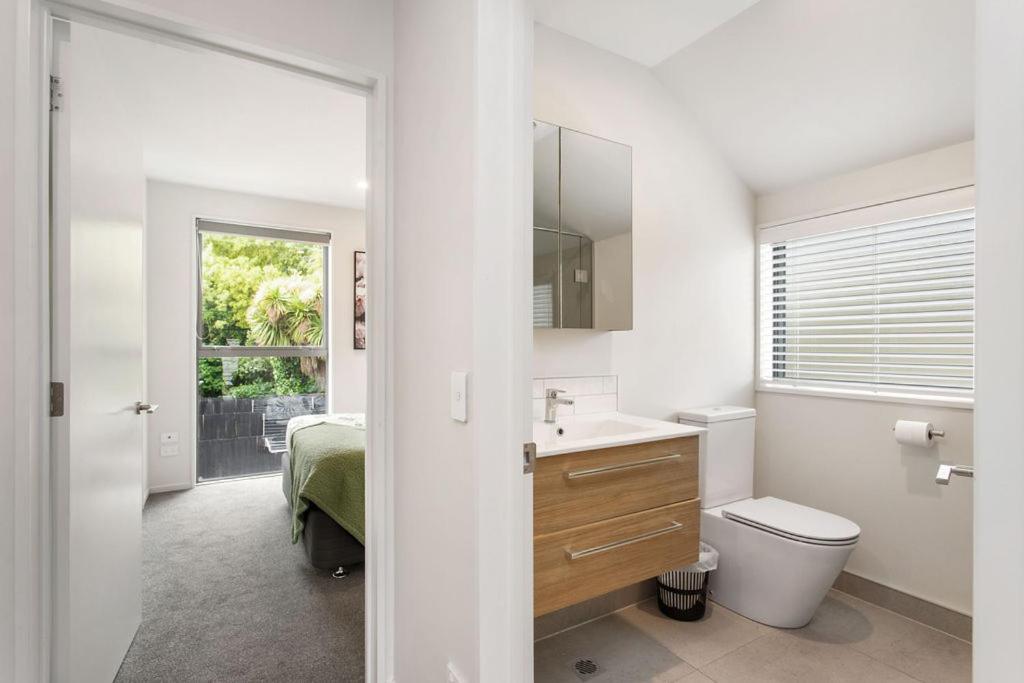 Immaculate Presentation, Carpark Apartment